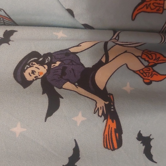 Way To Celebrate Halloween Pajama Set Top And Shorts Sz XL (16-18) - Picture 8 of 16